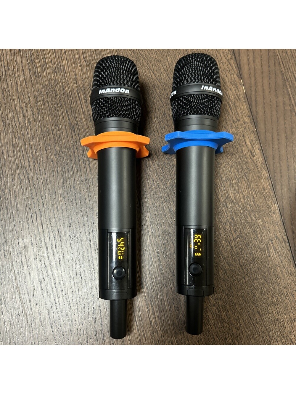 InAndon 2 Wireless Microphone’s Karaoke Battery Powered Power On Great Condition